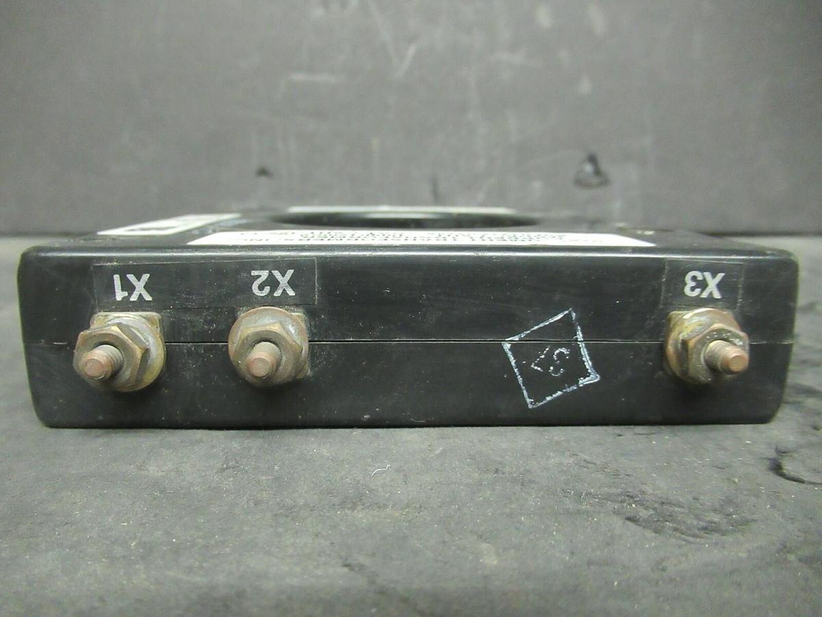 Used INSTRUMENT CURRENT TRANSFORMER 0121A03799 / 7 SHT-152-T3 RATIO: 350:5 A
