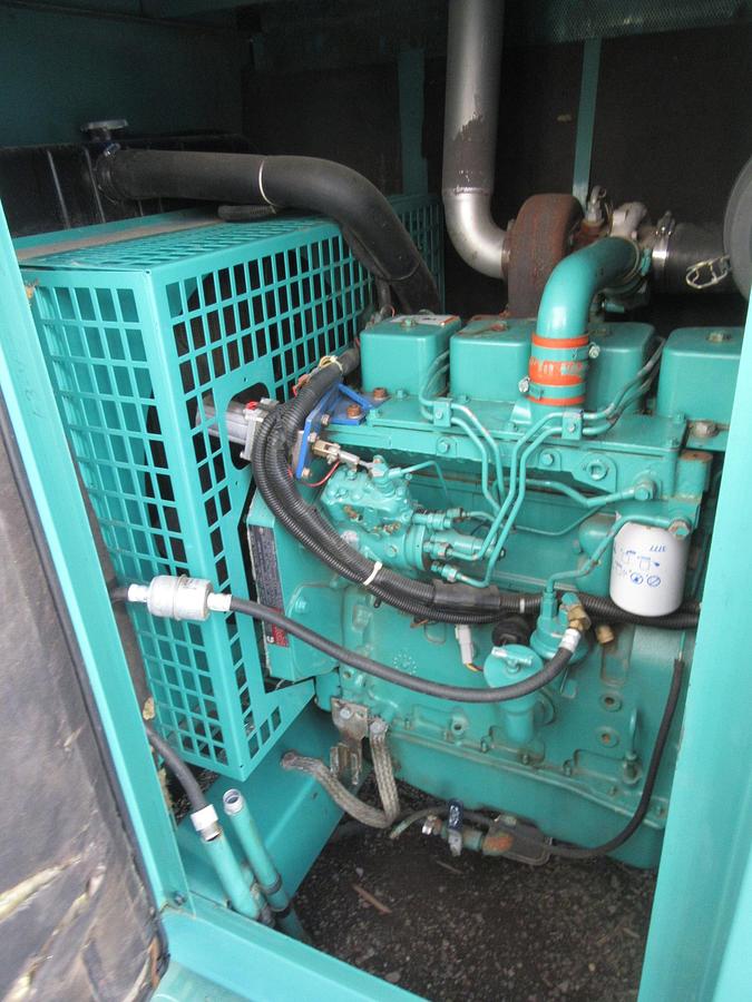 Used 60 KW DIESEL GENERATOR CUMMINS 120/240V B3.9-G2 ENCLOSED RECONNECTABLE VIDEO