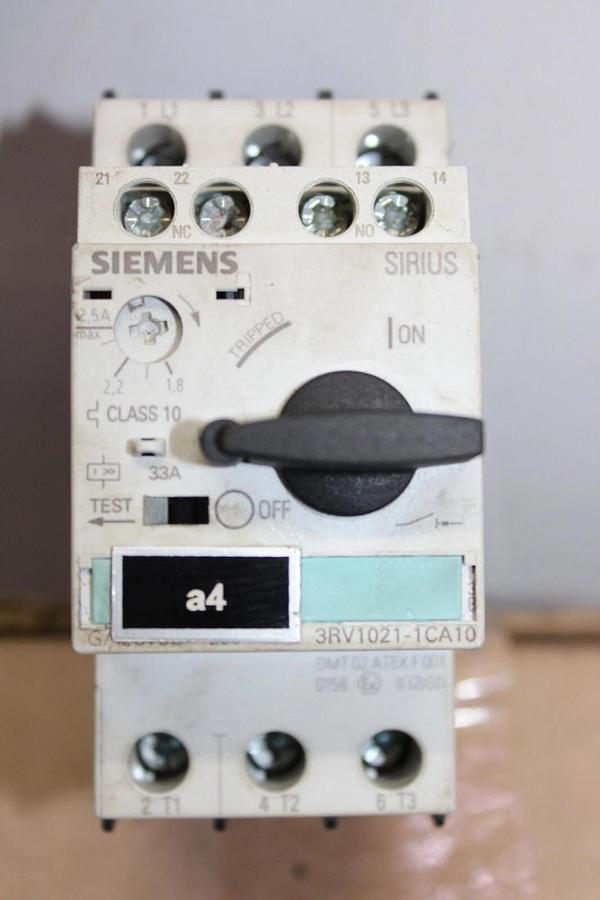 Used SIEMENS MANUAL MOTOR STARTER 3RV1021-1CA10 600 VAC 2.5 AMP 2HP **WARRANTY**