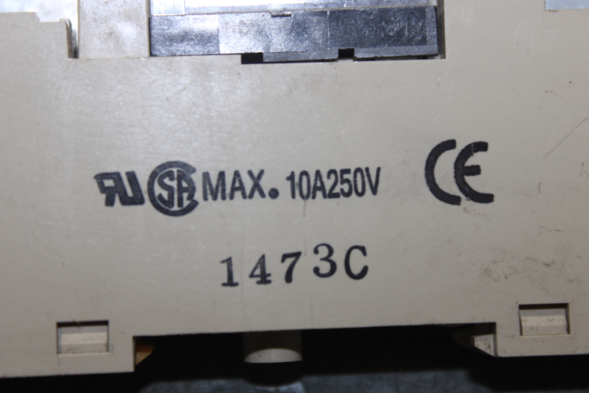 Used LOT OF 3 OMRON RELAYS G2R-1-SN 24 VDC 10 AMP W/ BASE