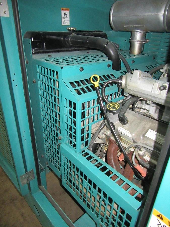 Used 35 KW GENERATOR NATURAL GAS LP PROPANE CUMMINS ONAN 120/240 VOLT 1 PH 332 HRS