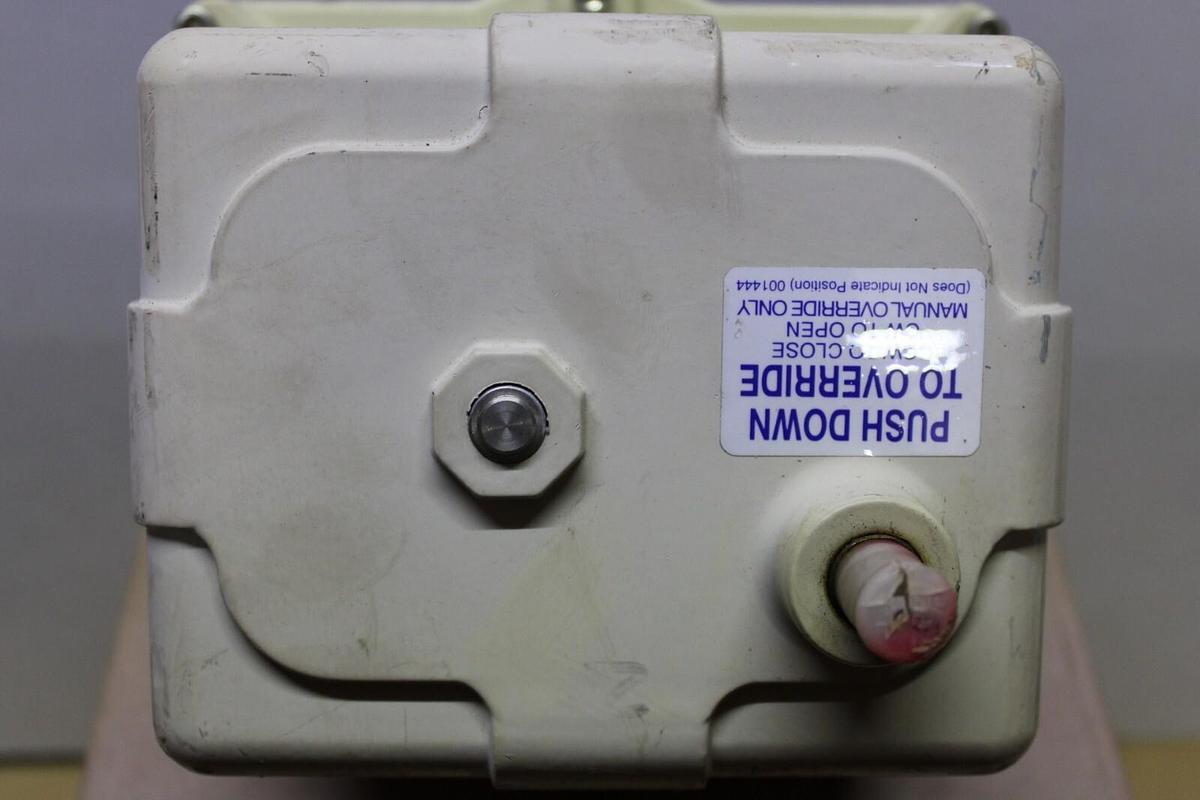 Used VALVCON ACTUATOR VW600S115A 600 IN-LBS 115 VAC 0.6 AMP 15 SEC CYCLE **WARRANTY**