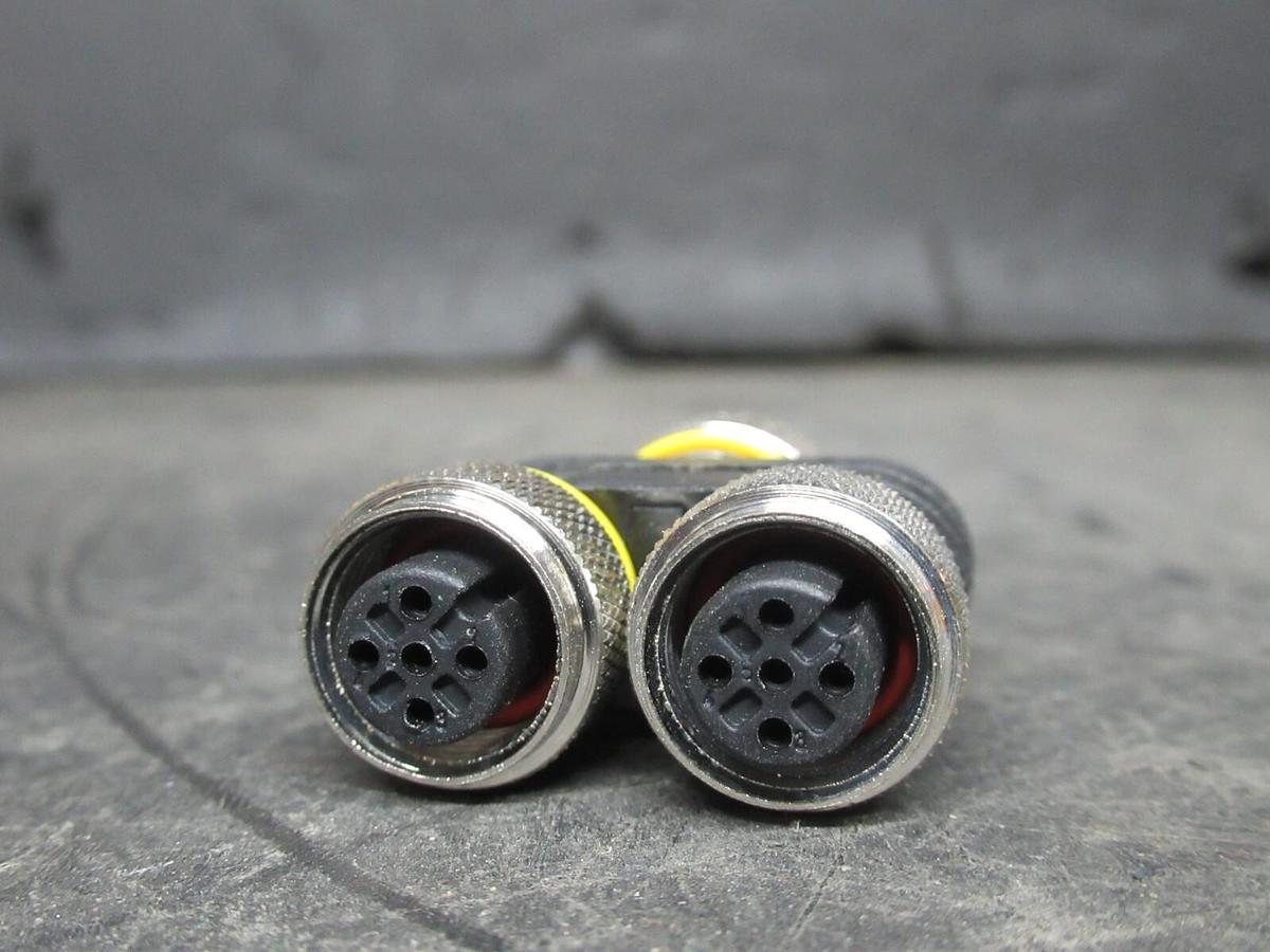 NEW IN BAG TURCK YB2-FSM4.5-2FKM4.5 EUROFAST DAISY CHAIN SPLITTER CONNECTOR