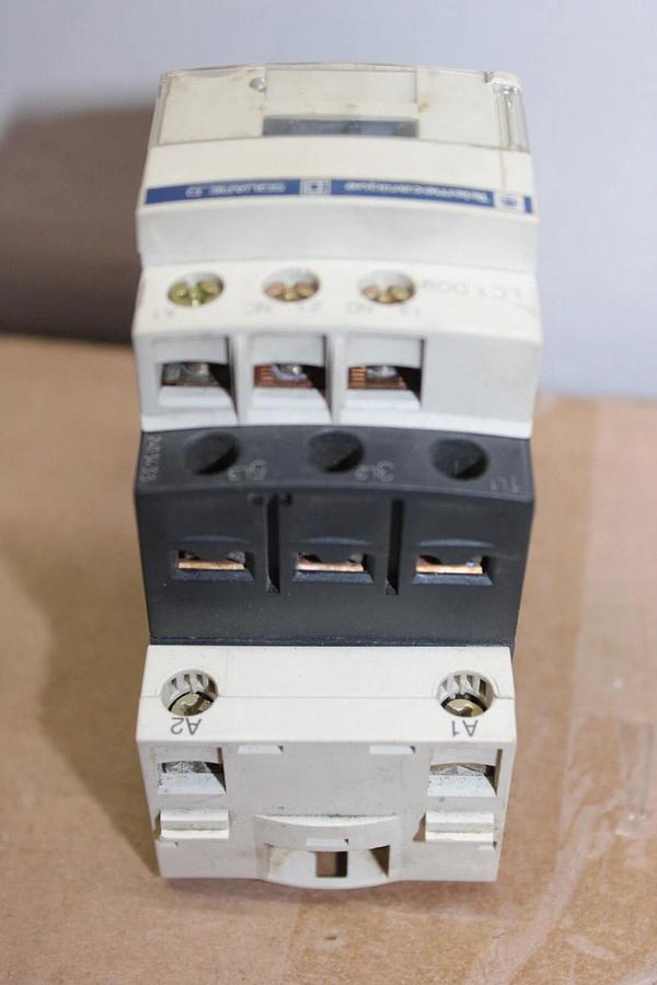 Used TELEMECANIQUE CONTACTOR LC1D09 600 VAC 25 AMP 7.5 HP **WARRANTY**