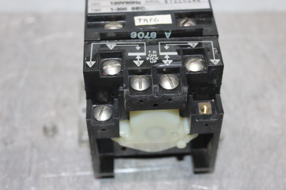 Used EATON SPD SURGE PROTECTION DEVICE SPD120480D3M 480 VOLT TYPE 1 ENCLOSURE