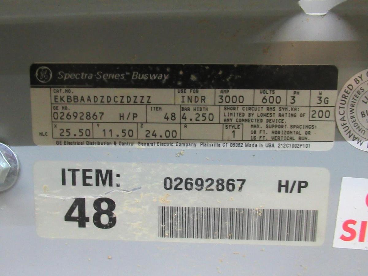 Used 3000 AMP GE SPECTRA SERIES FLATWISE OFFSET BUSWAY 02692867 600 V 3 PH 3 W W/ G