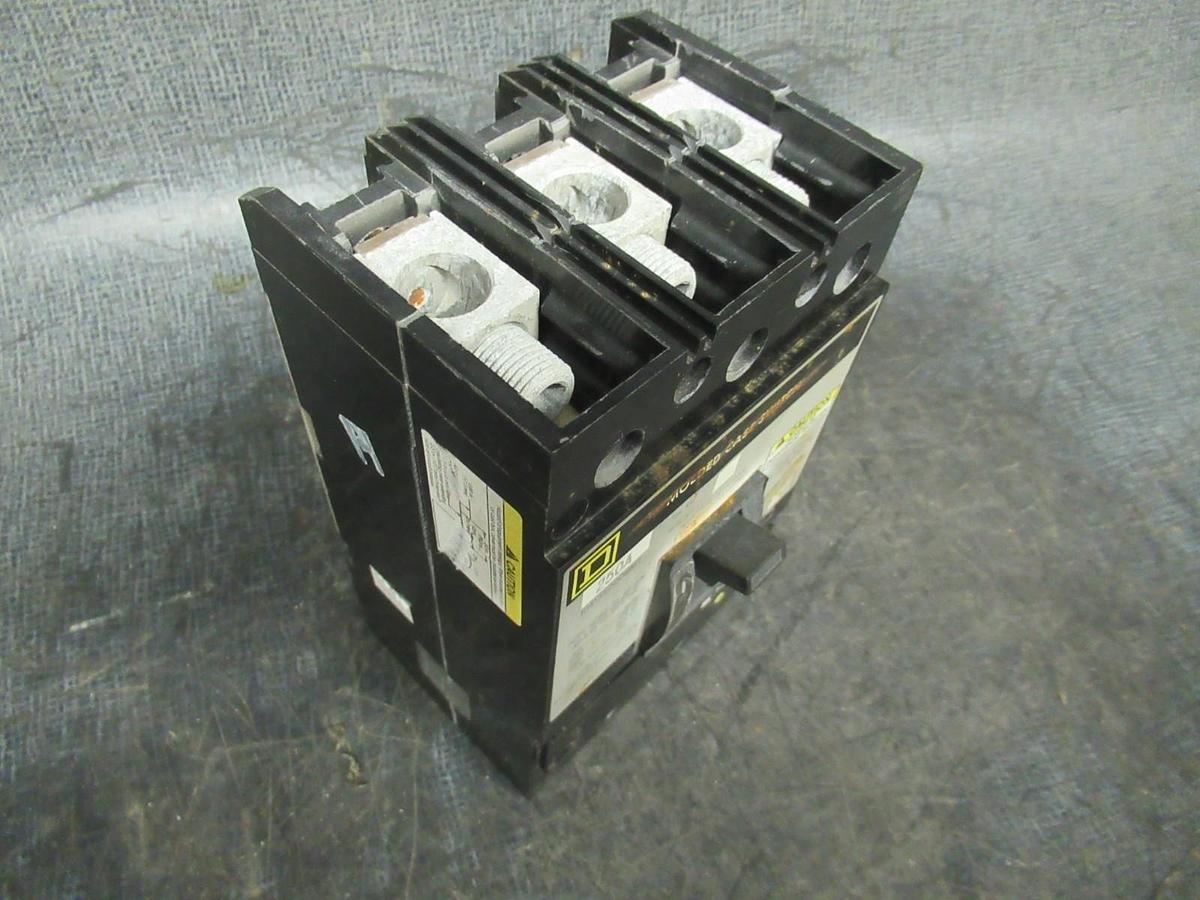 Used SQUARE D CIRCUIT MOLDED CASE SWITCH KHP36000MMT 250A 600VAC W/ TOP LUGS
