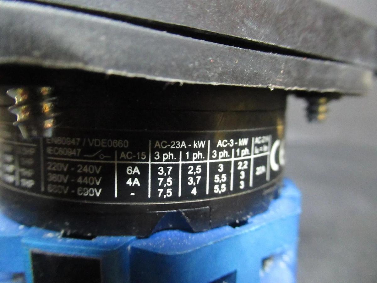 Used KRAUS + NAIMER ROTARY SWITCH A11 3 PHASE 600 VAC 10 AMP 1 HP L68952/002 AM9