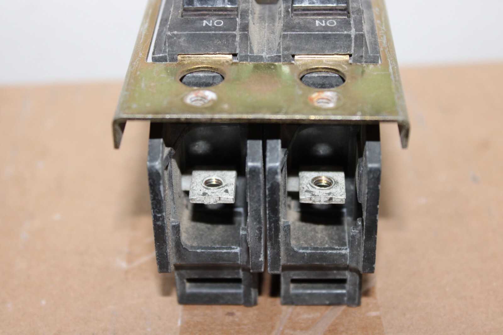 Used GENERAL ELECTRIC CIRCUIT BREAKER 343L695PJG7 10 AMP 2-POLE **WARRANTY**