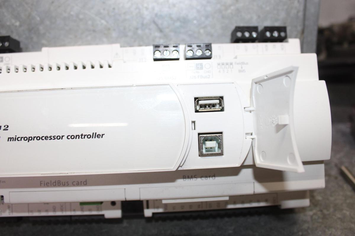 Used MEAN WELL SWITCHING REGULATOR DRT-480-48 400-500 VAC 3-PHASE 1.7 AMP