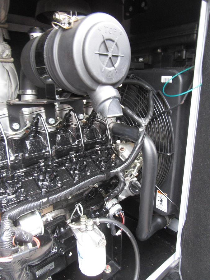 Used 20 KW DIESEL GENERATOR MTU 120/240 V 4LE1 ISUZU SOUND ENCLOSED 184 HRS  VIDEO