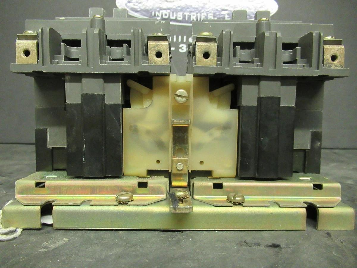Used 27 AMP WESTINGHOUSE REVERSING CONTACTOR A211K1BA 240 VAC 3 HP