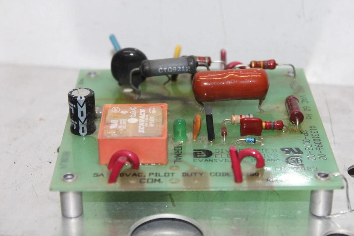 Used DIVERSIFIED ELECTRONICS IGNITION CIRCUIT BOARD X13310096-002 SP-0172-02