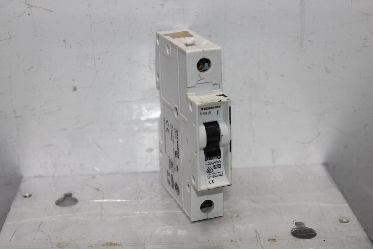 Used SIEMENS CIRCUIT BREAKER 5SX2 5SX21-D10 1-POLE 277/480 VAC **WARRANTY INCLUDED**