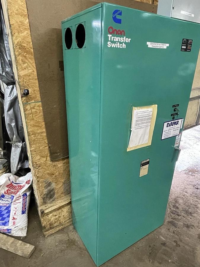 Used ONAN CUMMINS TRANSFER SWITCH OT-1000 1000 AMP 208 VAC 3-POLE W/ 0306-3456-12