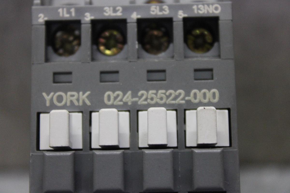 Used SIEMENS SENTRON CIRCUIT BREAKER HLXD63B500H 500 AMP 600 VAC 3-POLE