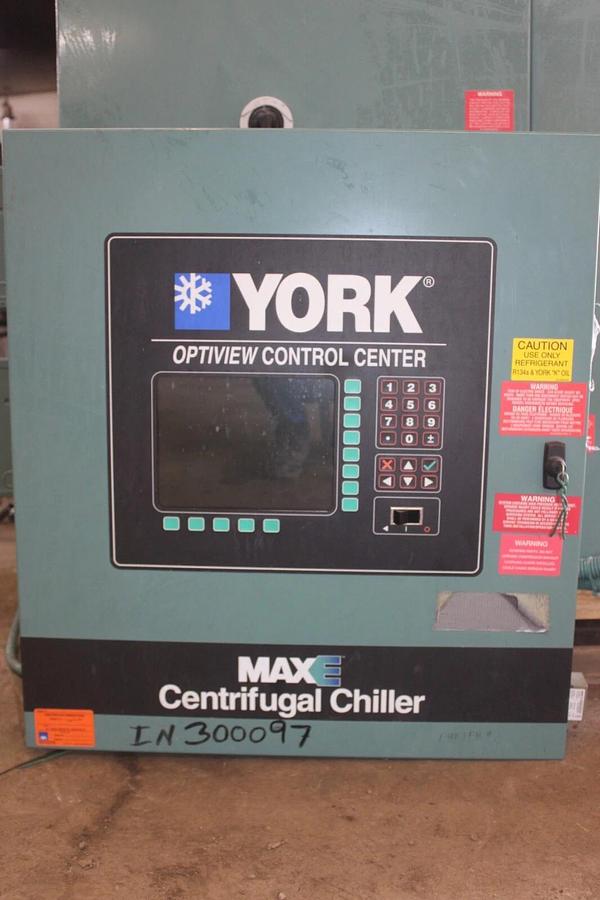 Used YORK CHILLER LIQUID COOLED OPTISPEED DRIVE 371-02526-102 TM-790-K-B12F-46D