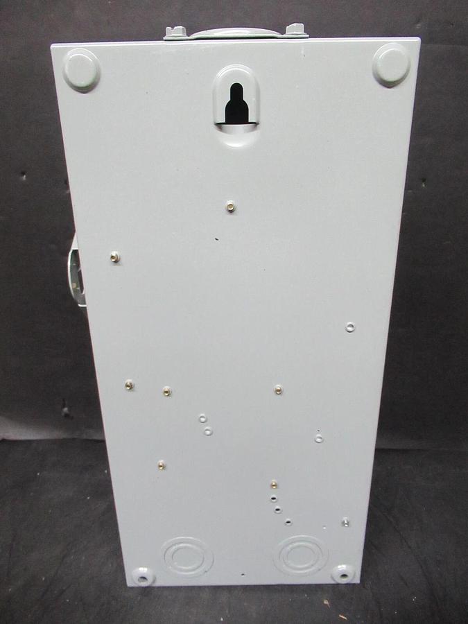 NEW IN BOX EATON HEAVY DUTY SAFETY SWITCH DH221FRK 30 AMP 240 VAC 2-POLE