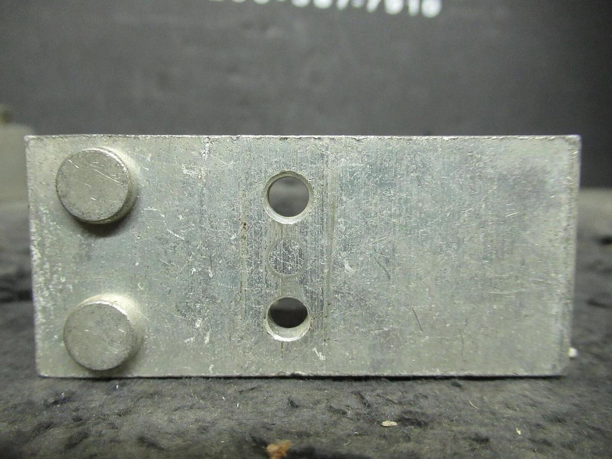 Used (3) MARATHON 97475 1 BARREL MECHANICAL WIRE CONNECTOR LUG TAP 500MCM - #4 POSTS