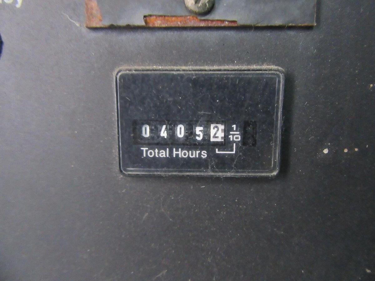 Used 35 KW GENERATOR NAT GAS LP CUMMINS ONAN 120/240 VOLT 1 PH RE-CONNECTABLE 405 HRS