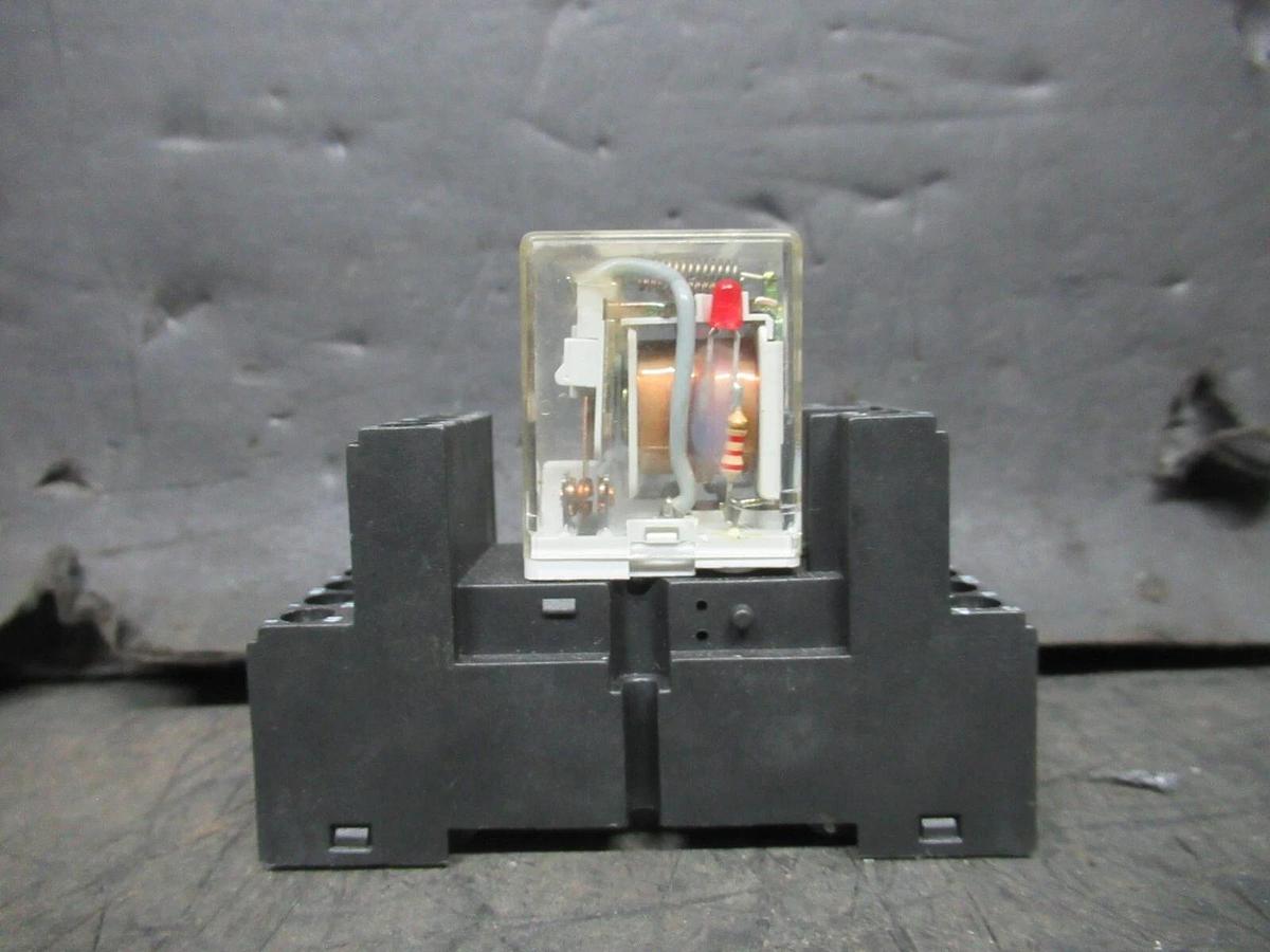 Used LOT OF 2 CARLO GAVAZZI RELAY RMID-002J024DC 10 AMP 250 VAC **WARRANTY INCLUDED**