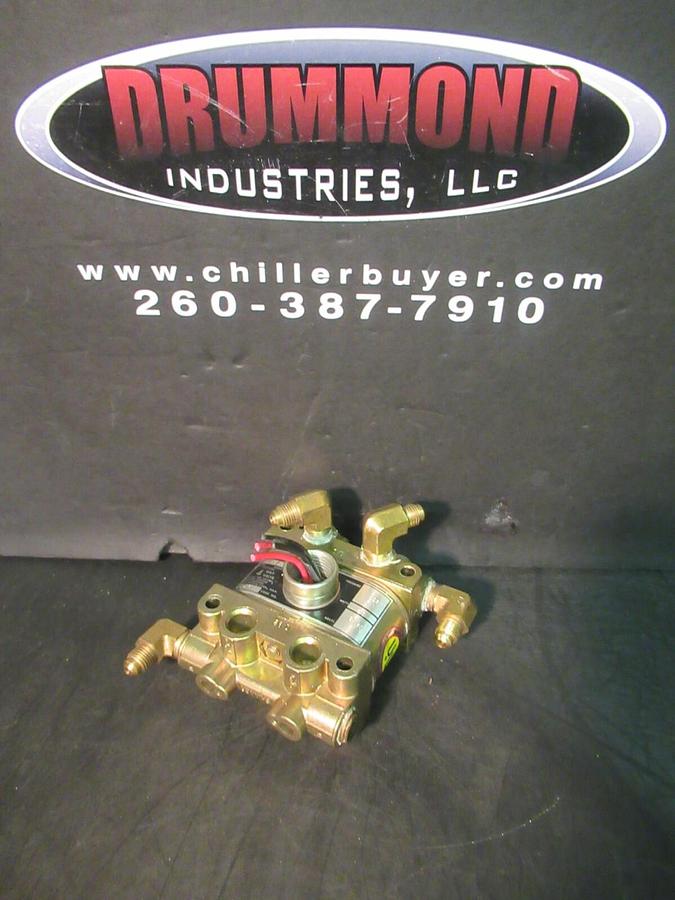 Used SKINNER ELECTRIC 4-WAY SOLENOID VALVE V955BX15 60 VOLT 20 WATT 225 PSI