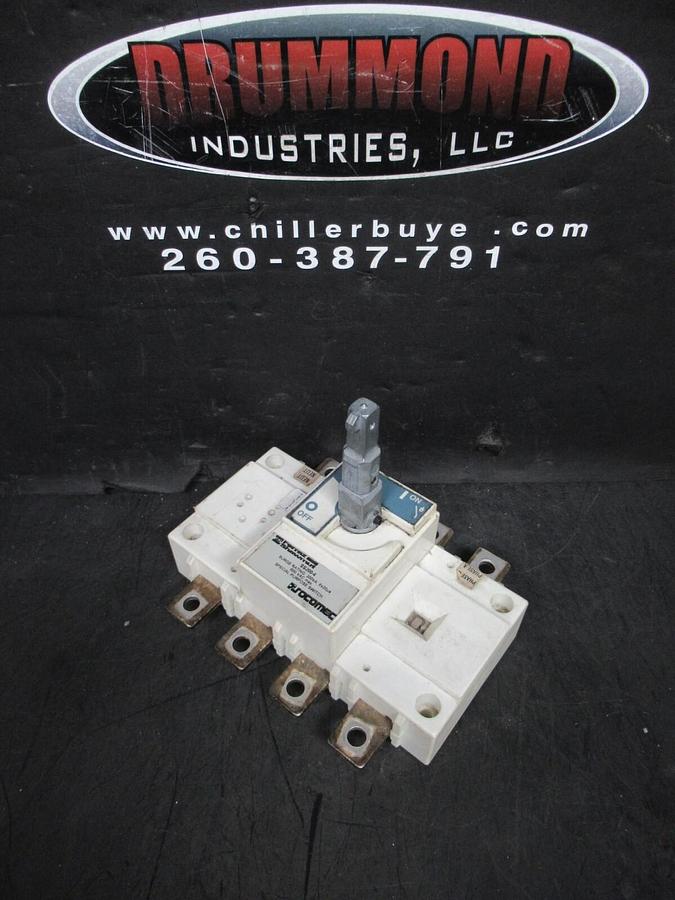 Used FERRAZ SHAWMUT SURGE SWITCH SS200-4 600 VAC 200 kA **WARRANTY INCLUDED**