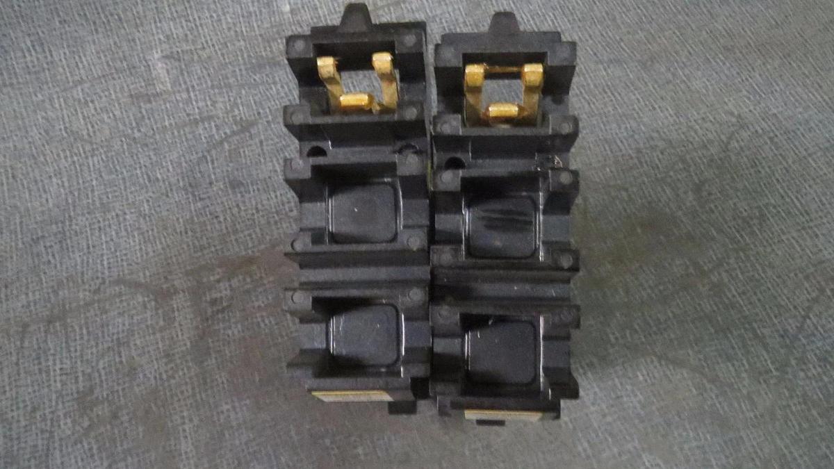 (1) SQUARE D I-LINE CIRCUIT BREAKER FH16020C SINGLE POLE 20 AMP 277 VAC