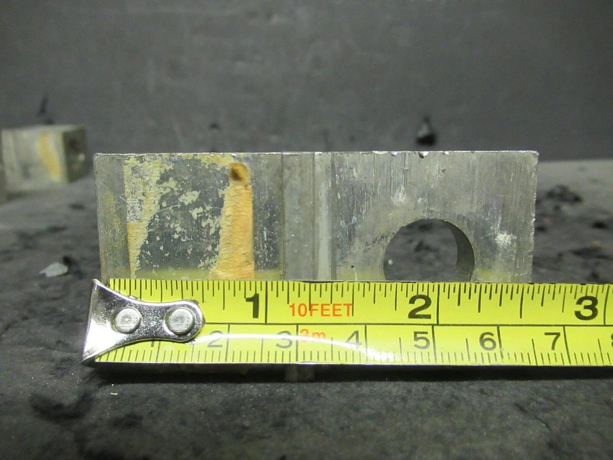 Used (6) QTY ILSCO D3096 1 (SINGLE) BARREL MECHANICAL CONNECTOR LUG TAP 600 MCM - 4