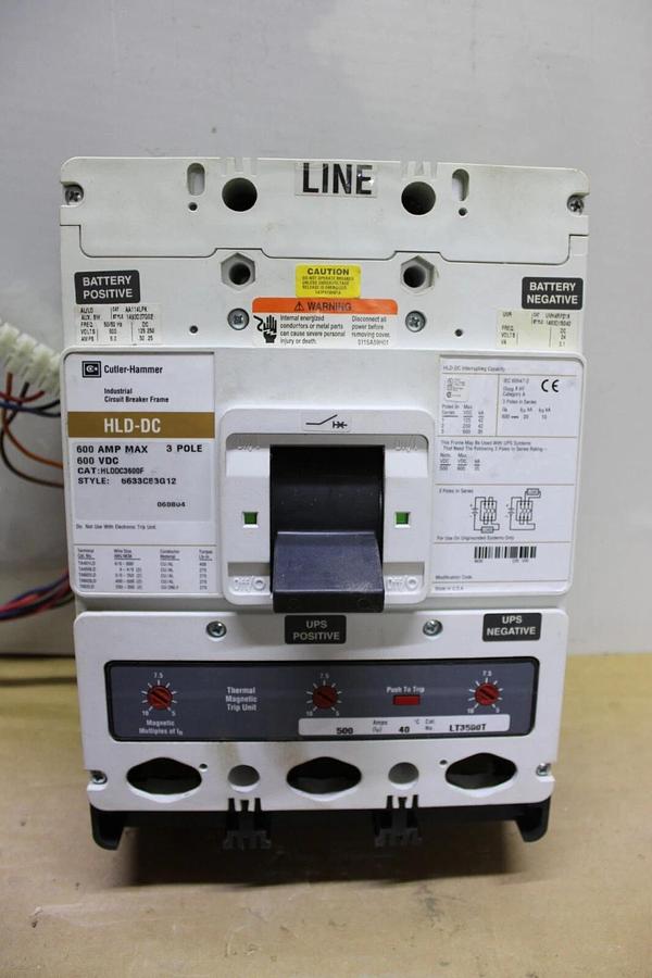 Used CUTLER-HAMMER DC CIRCUIT BREAKER HLDDC3600F 500 AMP TRIP 600 VDC W/ PLUG