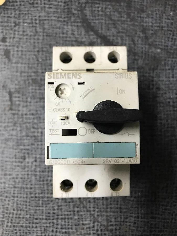 Used SIEMENS MANUAL MOTOR START 3RV1021-1JA10 600V 10A 10HP G/030311