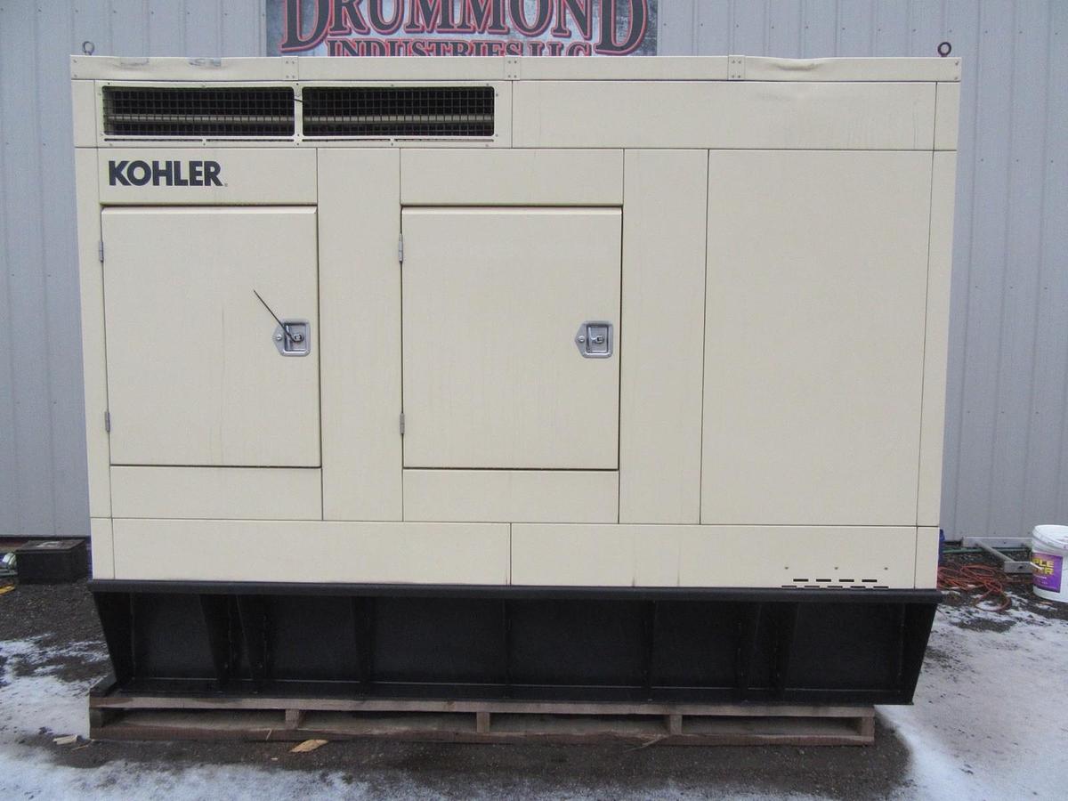 Used 40KW DIESEL GENERATOR  KOHLER 120/208V JOHN DEERE ENCLOSED VIDEO WE SHIP 40 KW