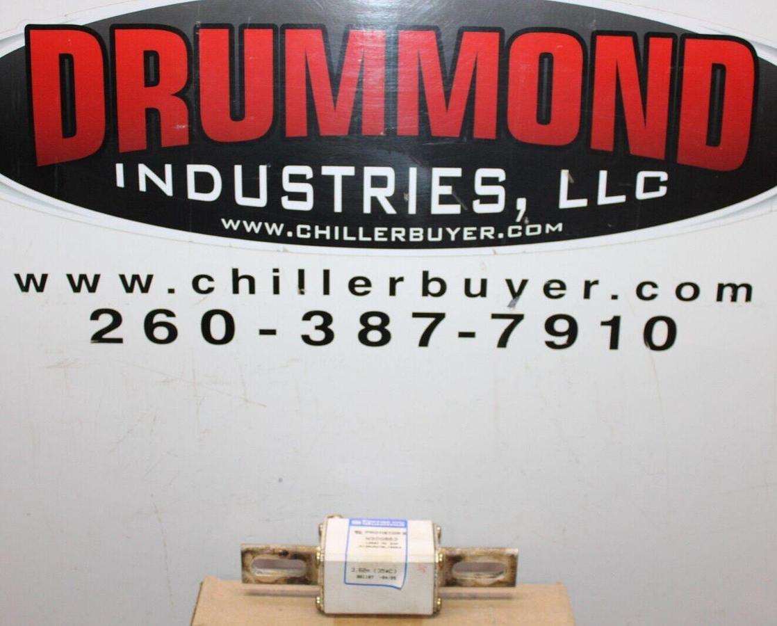 Used FERRAZ SHAWMUT PROTISTOR FUSE W300652 1300 VAC 63 AMP A130URD70LI0063