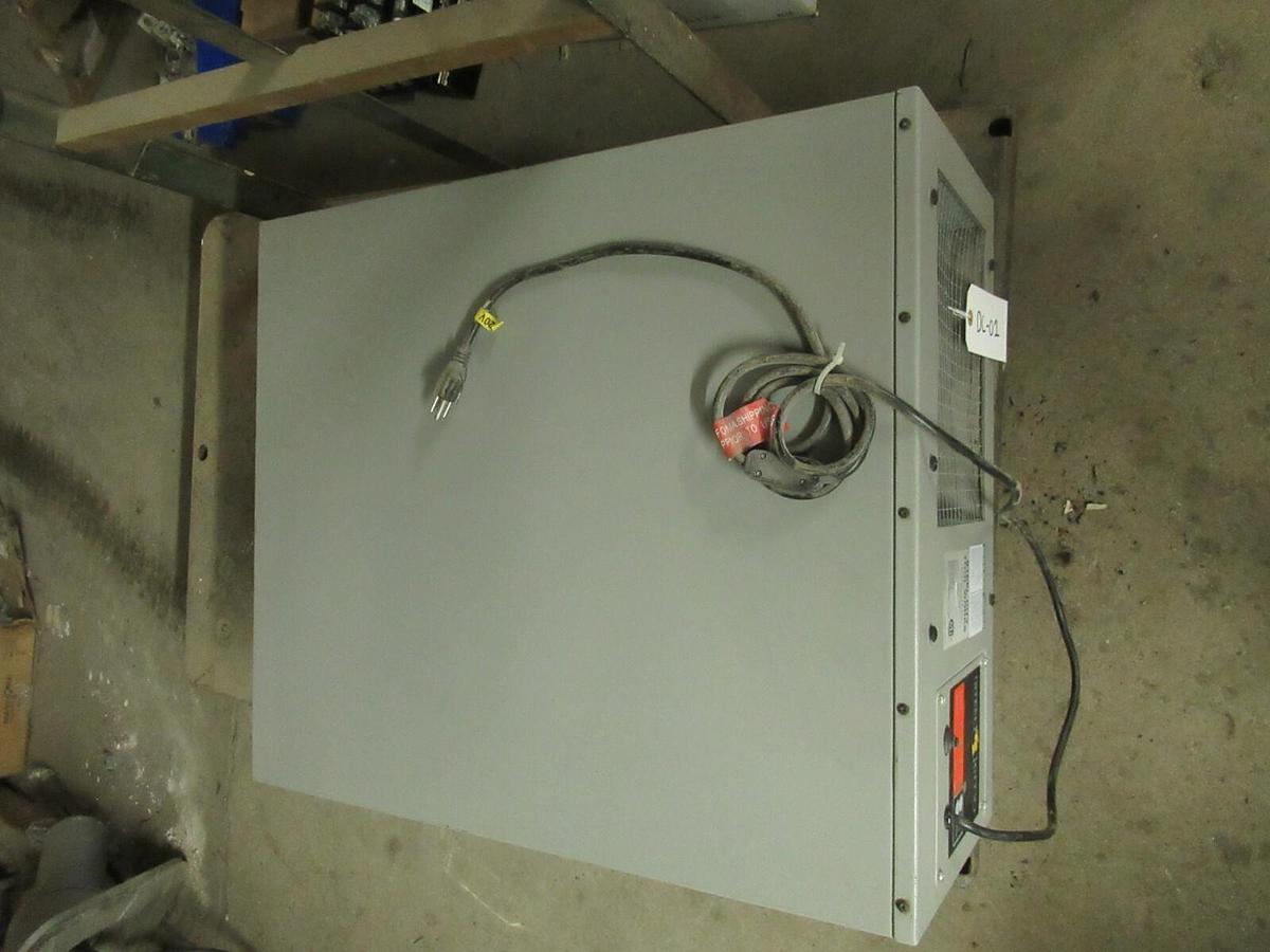 Used STEEL CITY DELUXE AIR FILTER 65120 3 SPEED MOTOR: 120 VAC 6 AMP 1200 RPM 1 PHASE