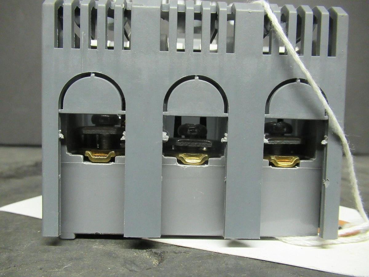 Used 5 AMP LS / MEC MCCB BREAKER ABS 33B 600 VAC 3 POLE **WARRANTY INCLUDED**