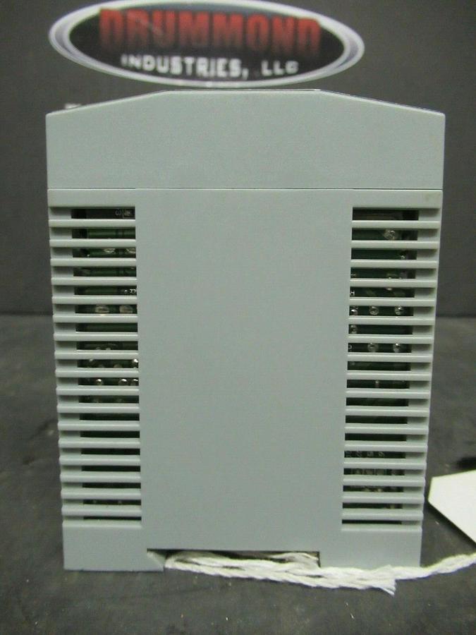 Used SOLA POWER SUPPLY SDP 1-24-100T 115/230 VAC 0.7/0.4 AMP TO 14 VDC 1.3 AMP