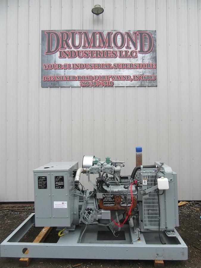 Used 50 KW GENERATOR MTU 5.0 NATURAL GAS / LP 120/208V 3 PH RE-CONNECTABLE 23 HRS