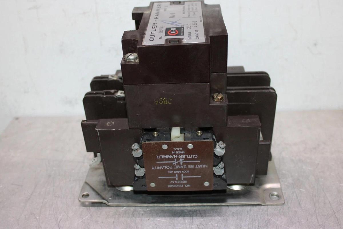 Used CUTLER-HAMMER CONTACTOR C832JN3 NEMA SIZE 3 120 AMP 600 VAC 3-POLE COIL: 120 V