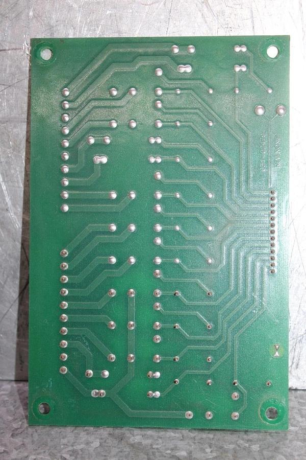 Used YORK CONTROL RELAY CIRCUIT BOARD 031-02479-003 Y005016 **WARRANTY INCLUDED**