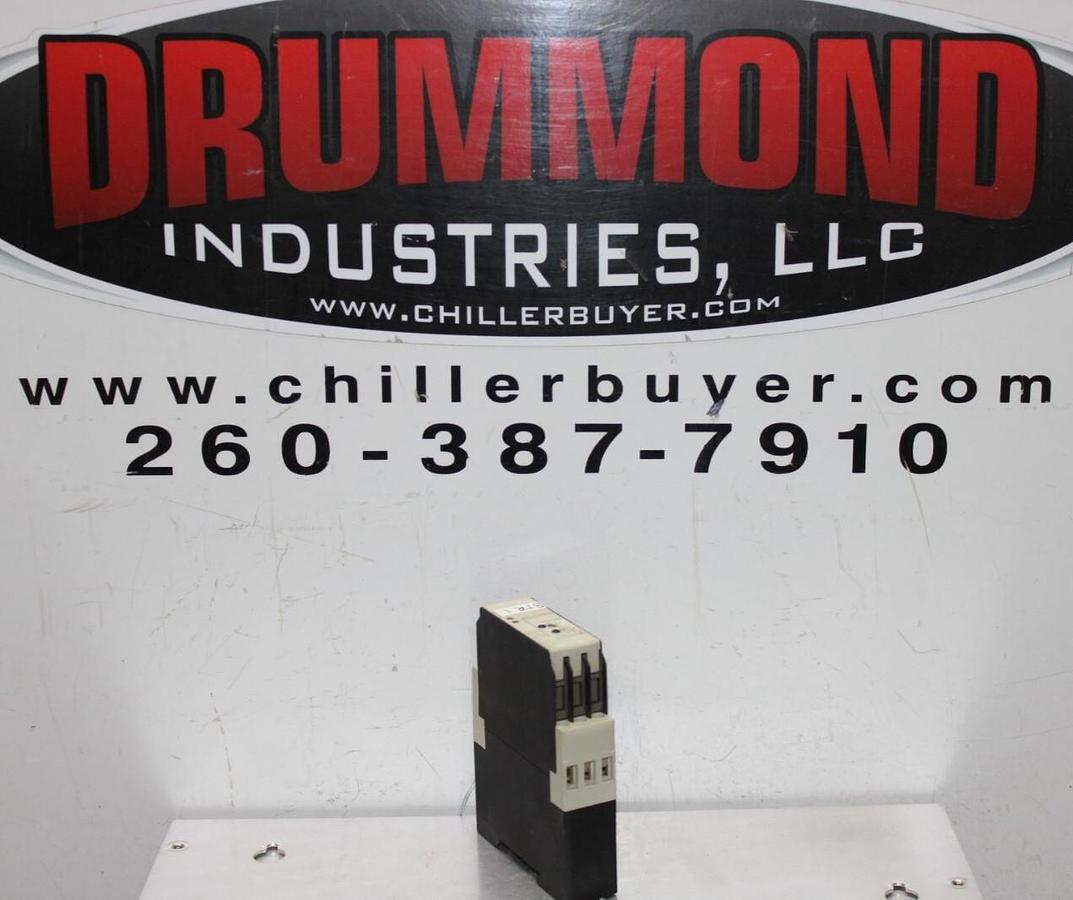 Used TELEMECANIQUE TIME DELAY RELAY RE4-TL11BU 0.05 SEC TO 300 HOUR 240 VAC 1.5 AMP