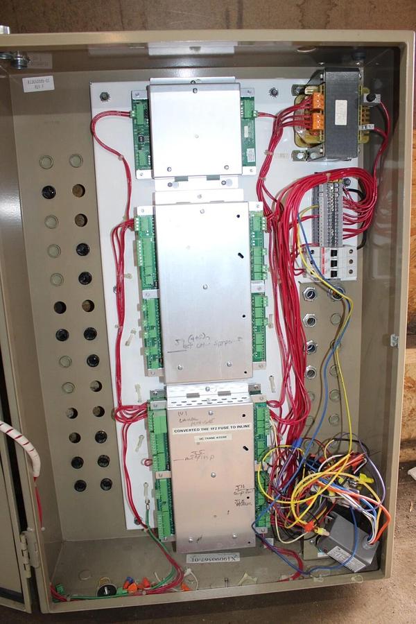 Used TRANE CENTRAVAC CHILLER CONTROL PANEL INTERFACE CVHE450 X13650485-01 REV. F