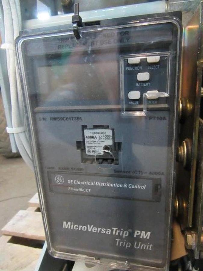 Used GE AKR 4000 AMP BREAKER AKR-8D-100 MICRO VERSA TRIP A440LSGMR 4000A GROUND LSG