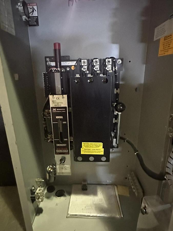 Used 225 AMP AUTOMATIC TRANSFER SWITCH ATS 208/120 VOLT 3 PH 225 A ZENITH ZTSL22EC-4