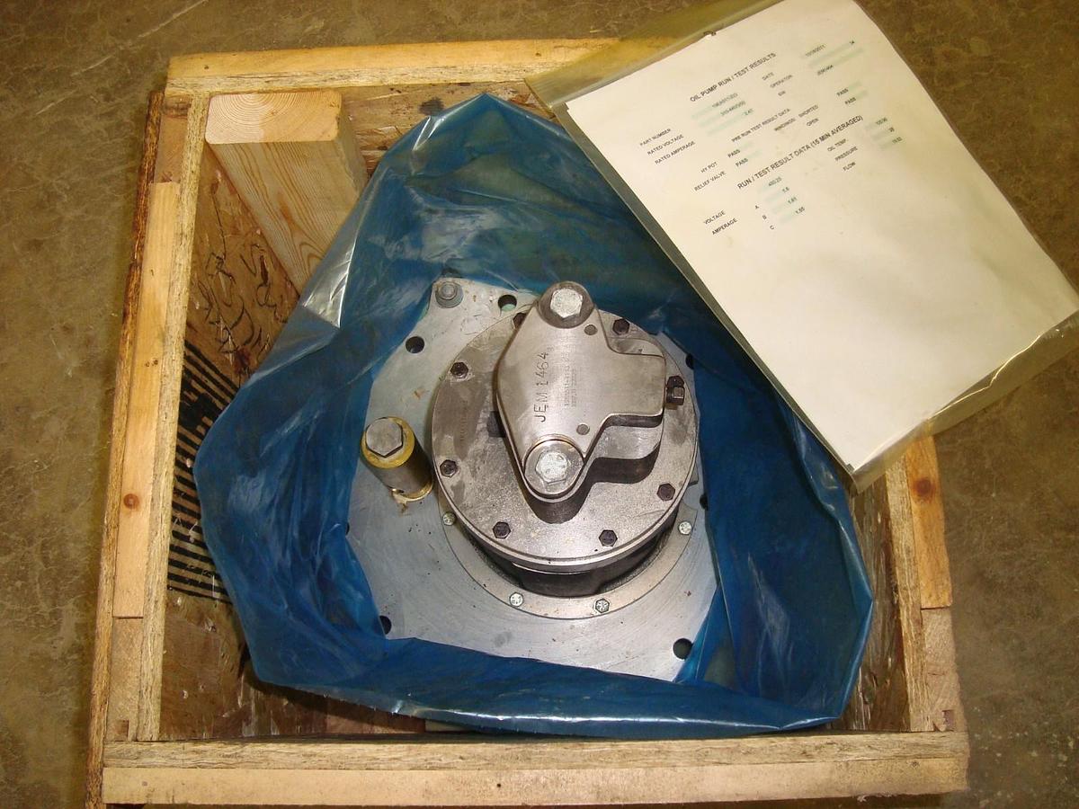 CARRIER NEW SURPLUS REPLACEMENT OIL PUMP MOTOR PACKAGE 19EA511-223 1.5 HP 480 V