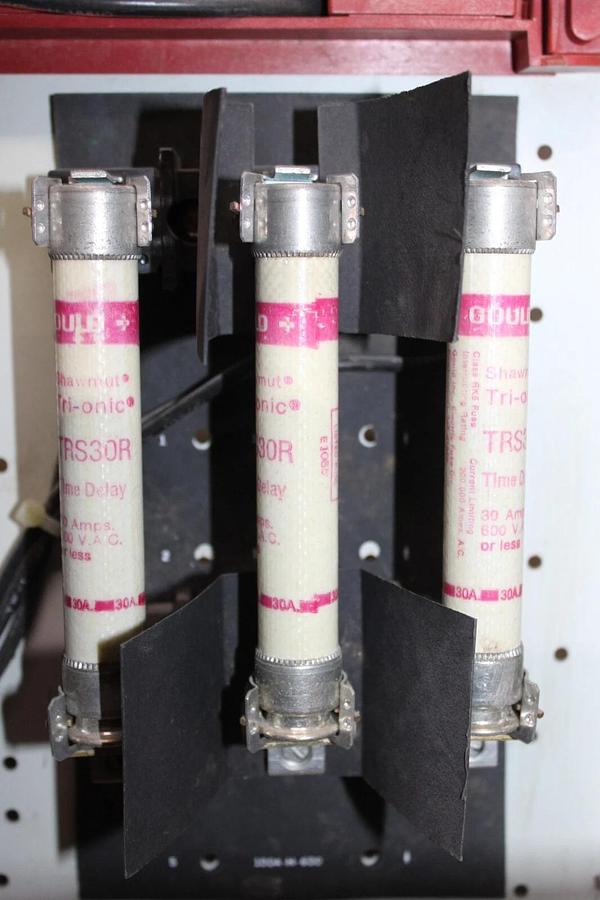 Used WESTINGHOUSE MCC MOTOR CONTROL FEEDER BUCKET FREEDOM 2100 12" CL75250