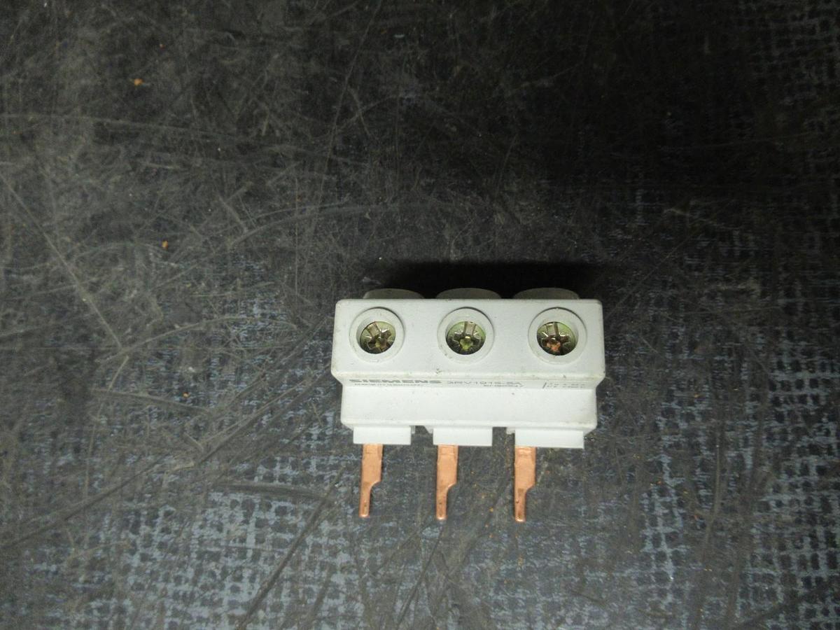 Used (3) SIEMENS BUSSBAR FEEDER LUG SET 3RV1915-5A LOT OF 3 **WARRANTY INCLUDED**