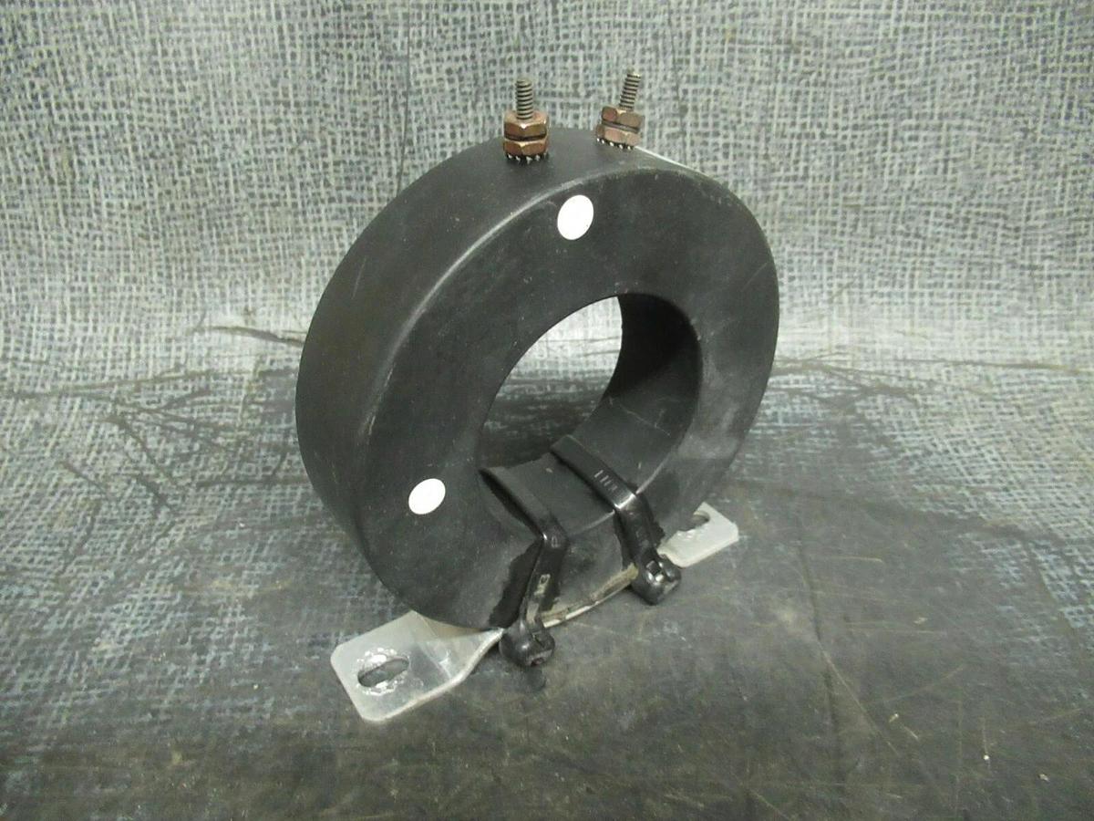 Used WICC LTD CURRENT TRANSFORMER MW1148-1 025-34195-002 RATIO: 1400:5A 50-400 HZ