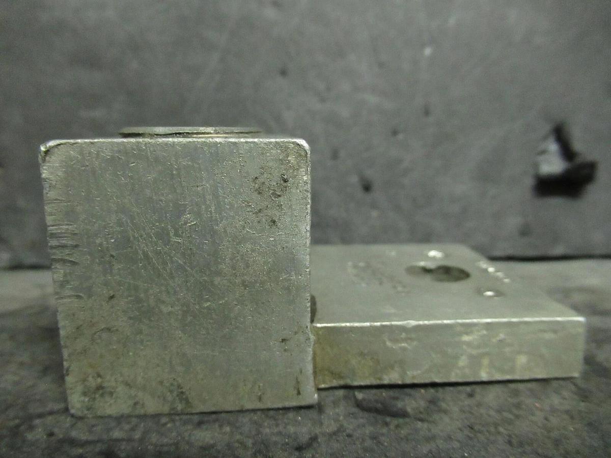 Used (3) QTY BURNDY K2A36U 2 (DOUBLE) BARREL MECHANICAL CONNECTOR LUG TAP 600MCM - 2