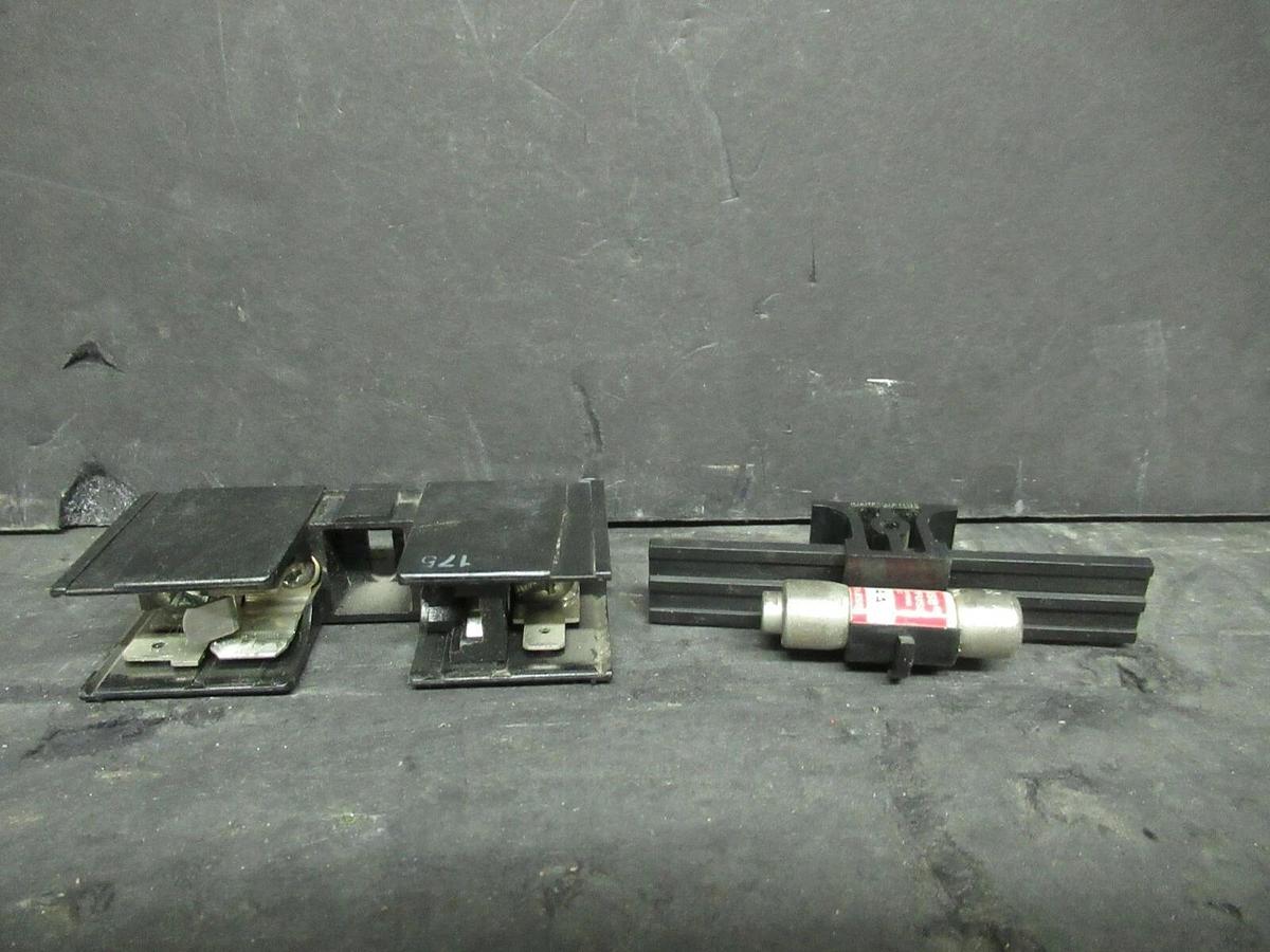 Used CUTLER HAMMER BLOCK FUSE HOLDER C350B1C61 30 AMP 600 VAC FOR CLASS CC FUSES