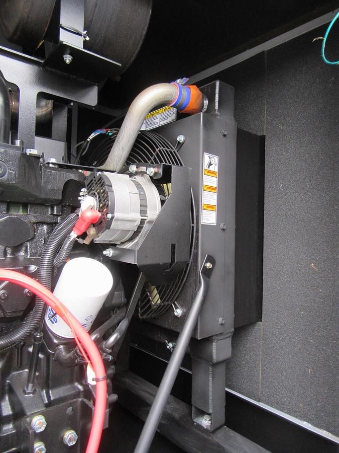 Used 30 KW DIESEL GENERATOR MTU 120/240V  JOHN DEERE SOUND ENCLOSED 196 HRS  VIDEO